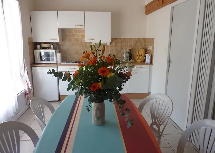 Holiday home Maisonnette A 600m De La Avec Piscine Et Parking Prive - Fr-1-231-295 Bretignolles-sur-Mer